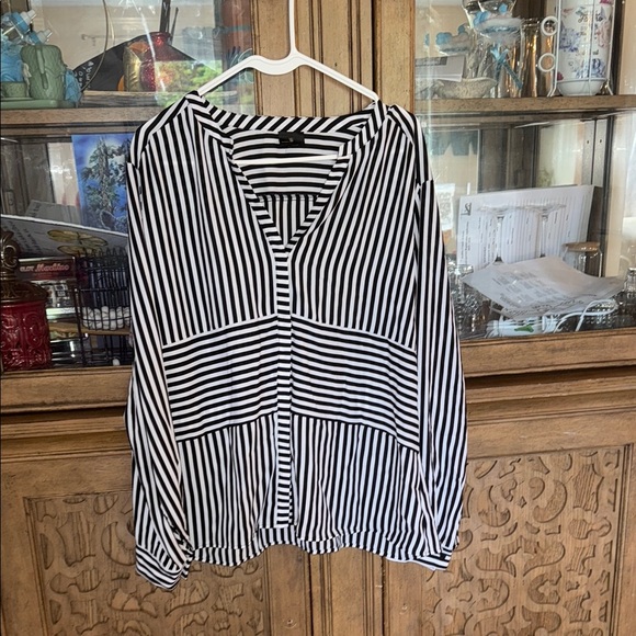 Black and White Striped Blouse - Picture 1 of 5